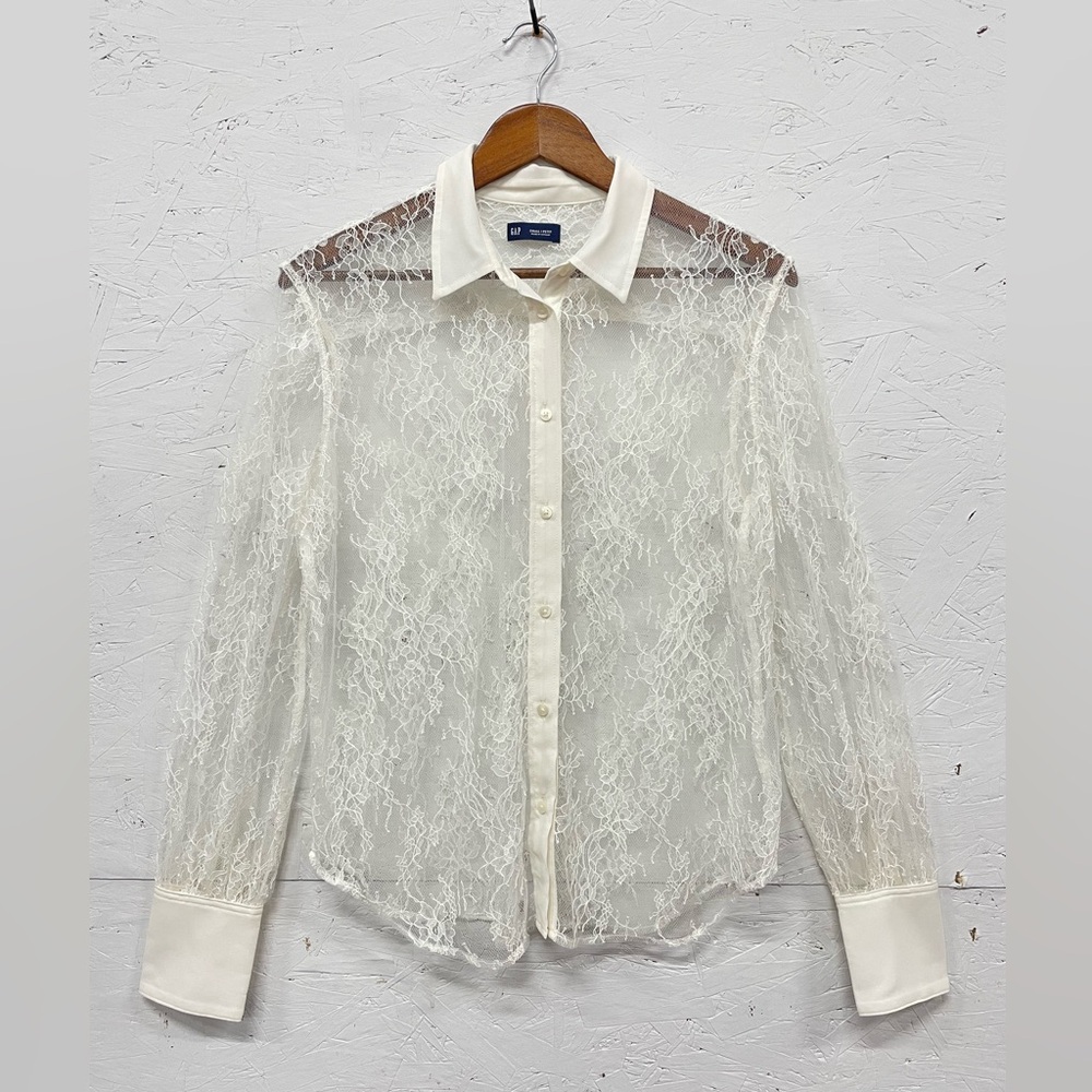 Gap Sheer White Lace Button Down Blouse with Buttoned Cuffs, Size S Petite